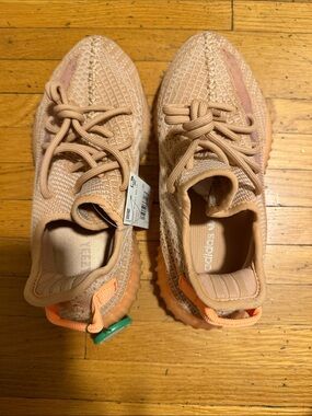 Adidas Yeezy light Peach